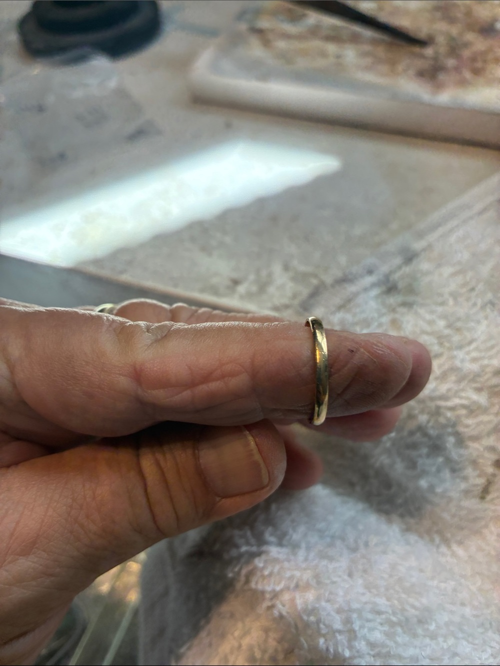 14K Gold Ring.   1.07 Grams. Size 6